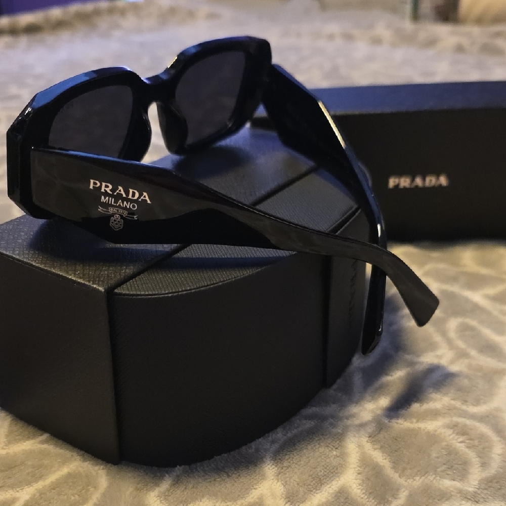 NWTPrada Glossy Black Men's Sunglasses